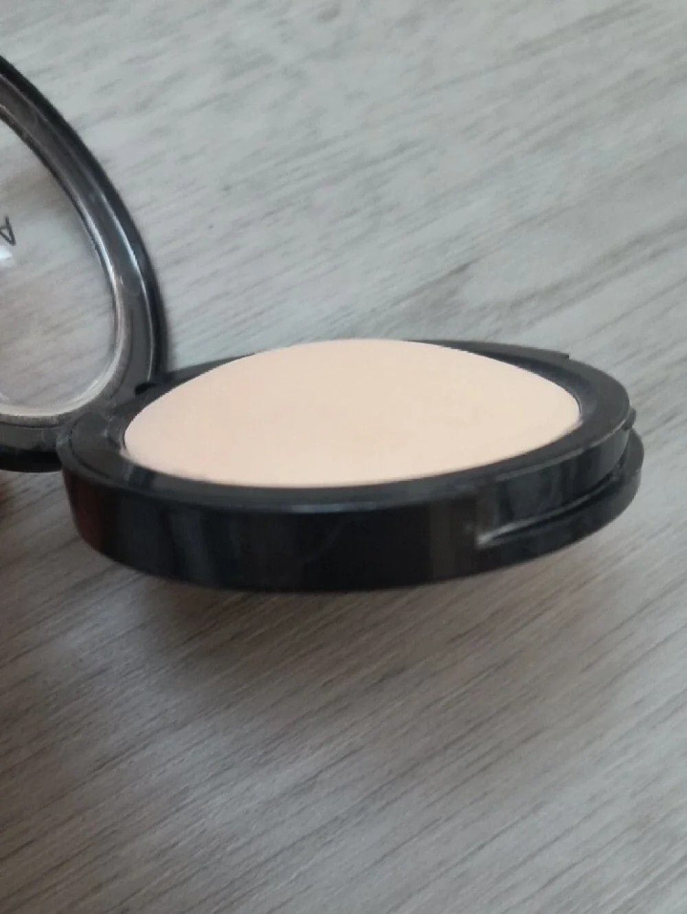 Sephora Pressed Setting Powder — Cream Beige Compact